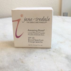jane iredale Makeup - Golden glow Amazing base loose mineral powder. jane iredale Makeup - Golden glow Amazing base loose mineral powder.